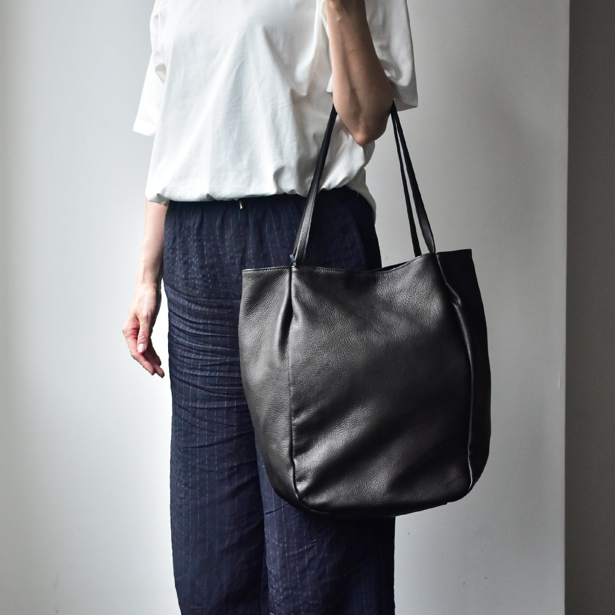 DEER SLIM TOTE