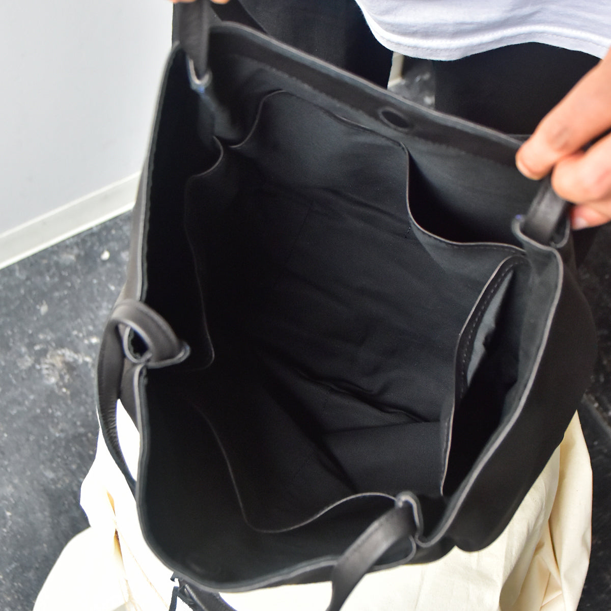 DEER SLIM TOTE