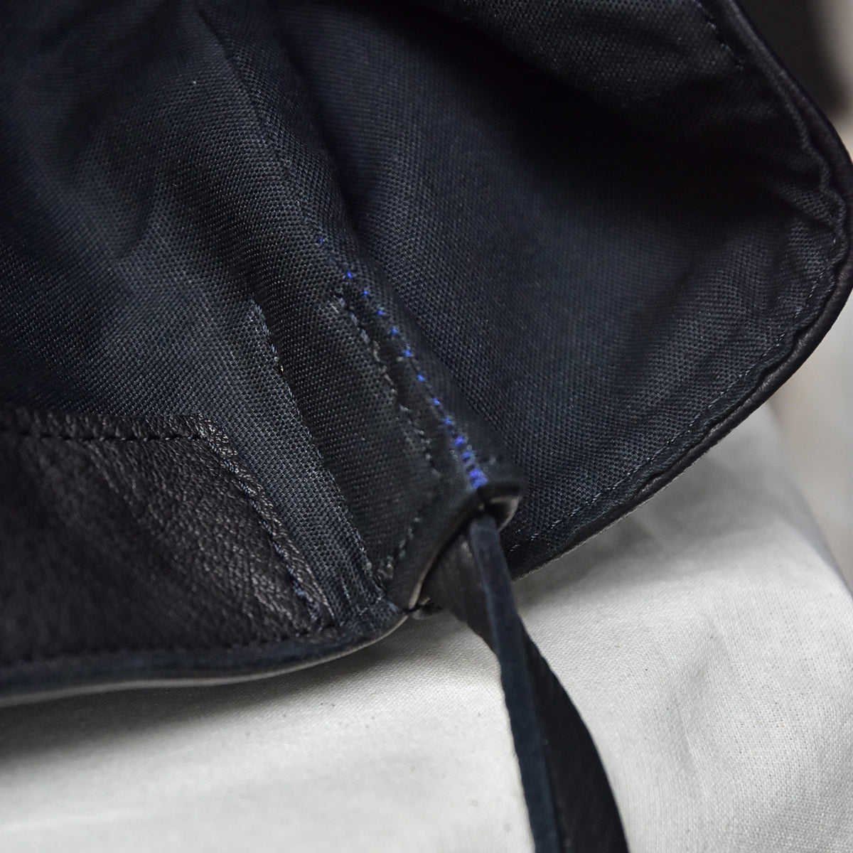 DEER SLIM TOTE