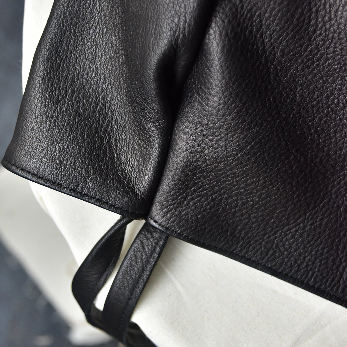 DEER SLIM TOTE